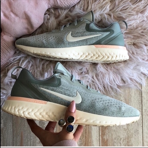 NWT Nike Odyssey React - Picture 5 of 8